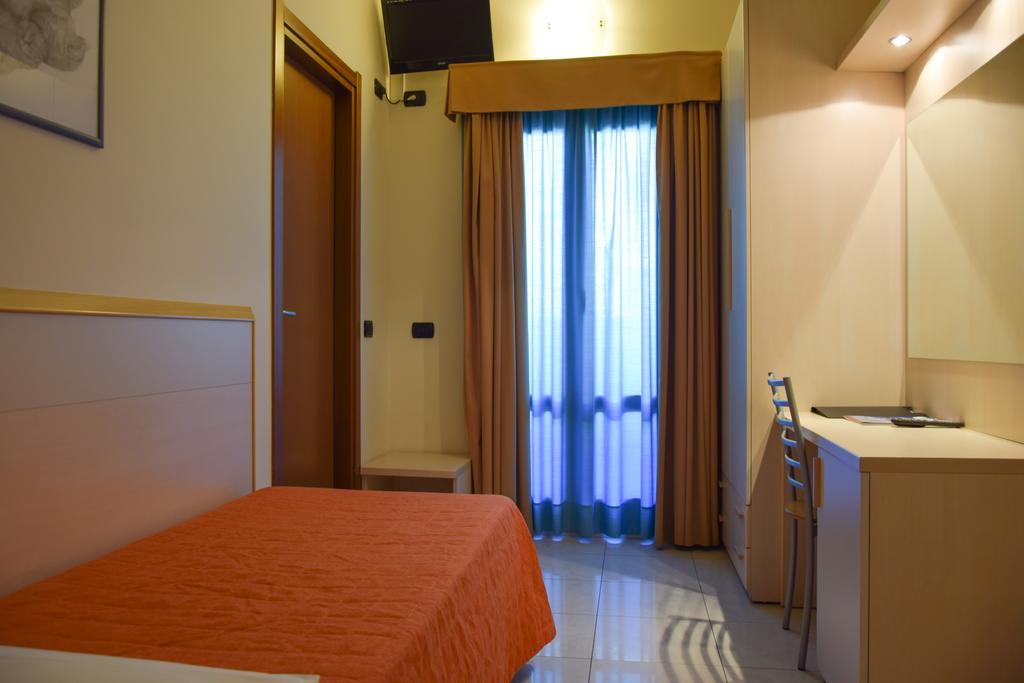 Hotel Losanna Milan Exterior photo