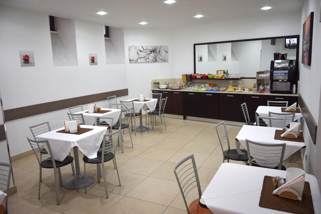 Hotel Losanna Milan Exterior photo