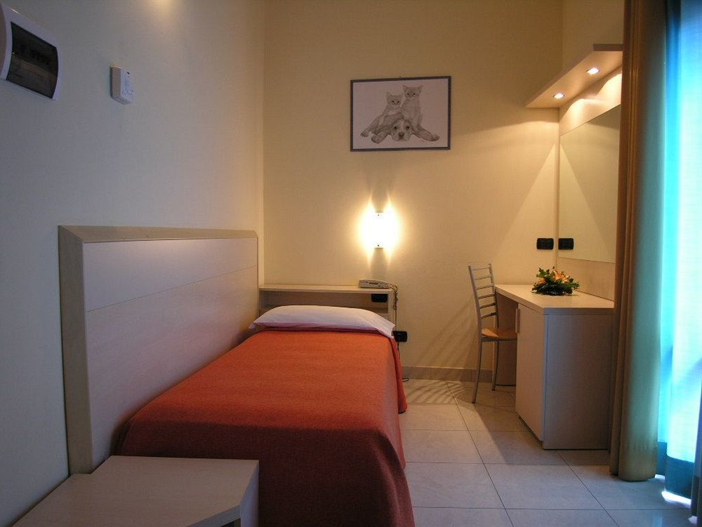 Hotel Losanna Milan Exterior photo