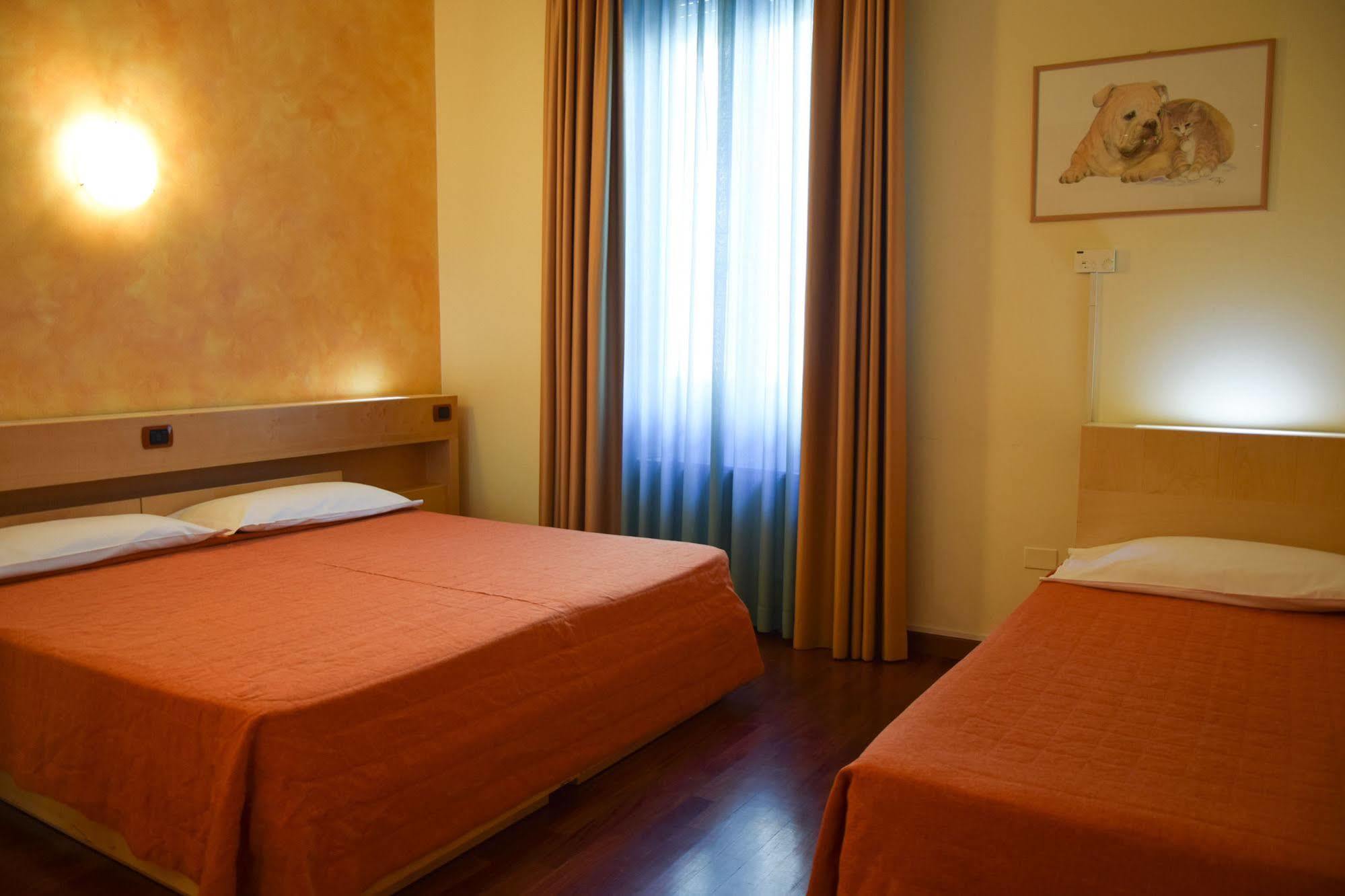 Hotel Losanna Milan Exterior photo