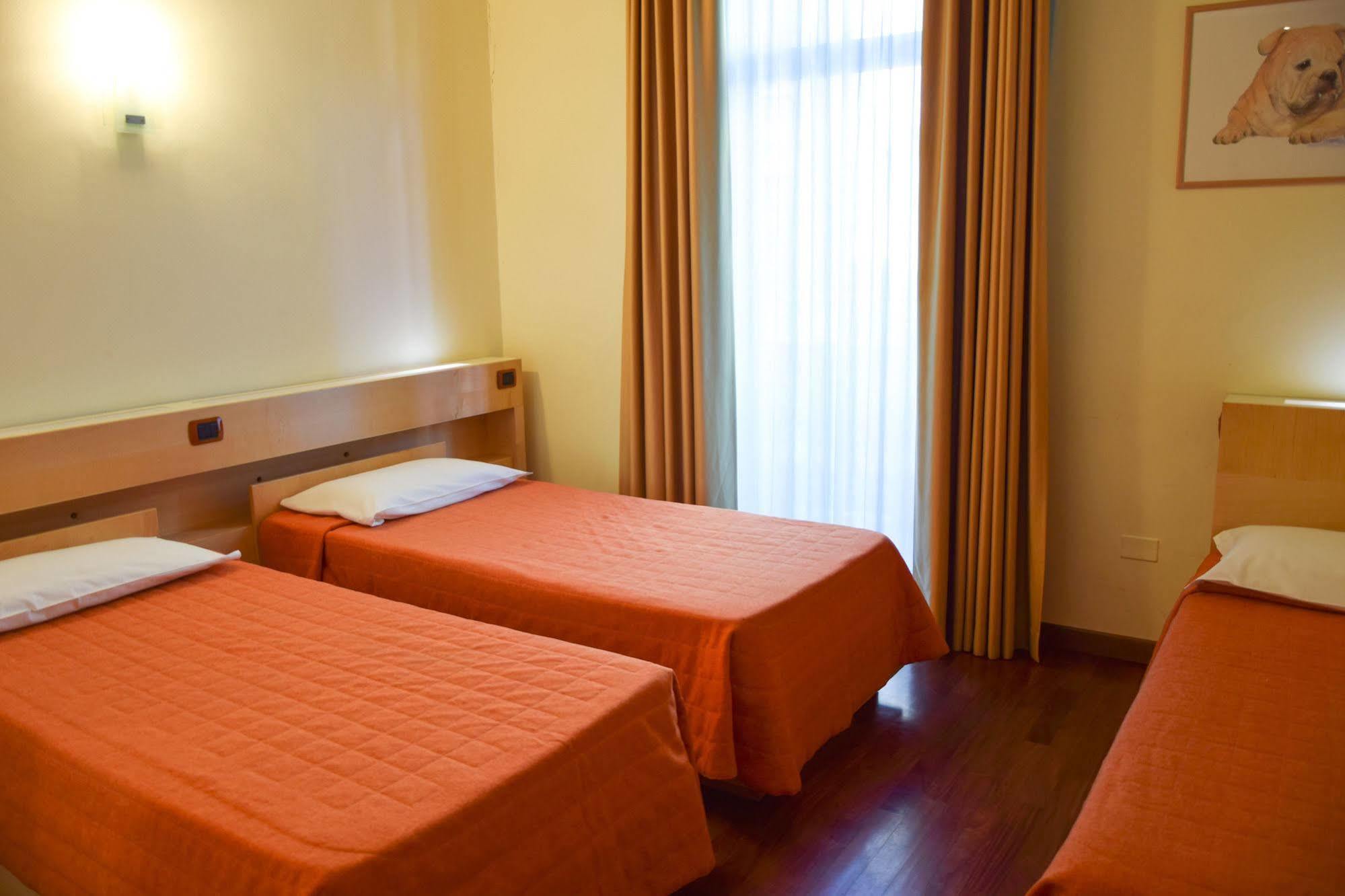 Hotel Losanna Milan Exterior photo