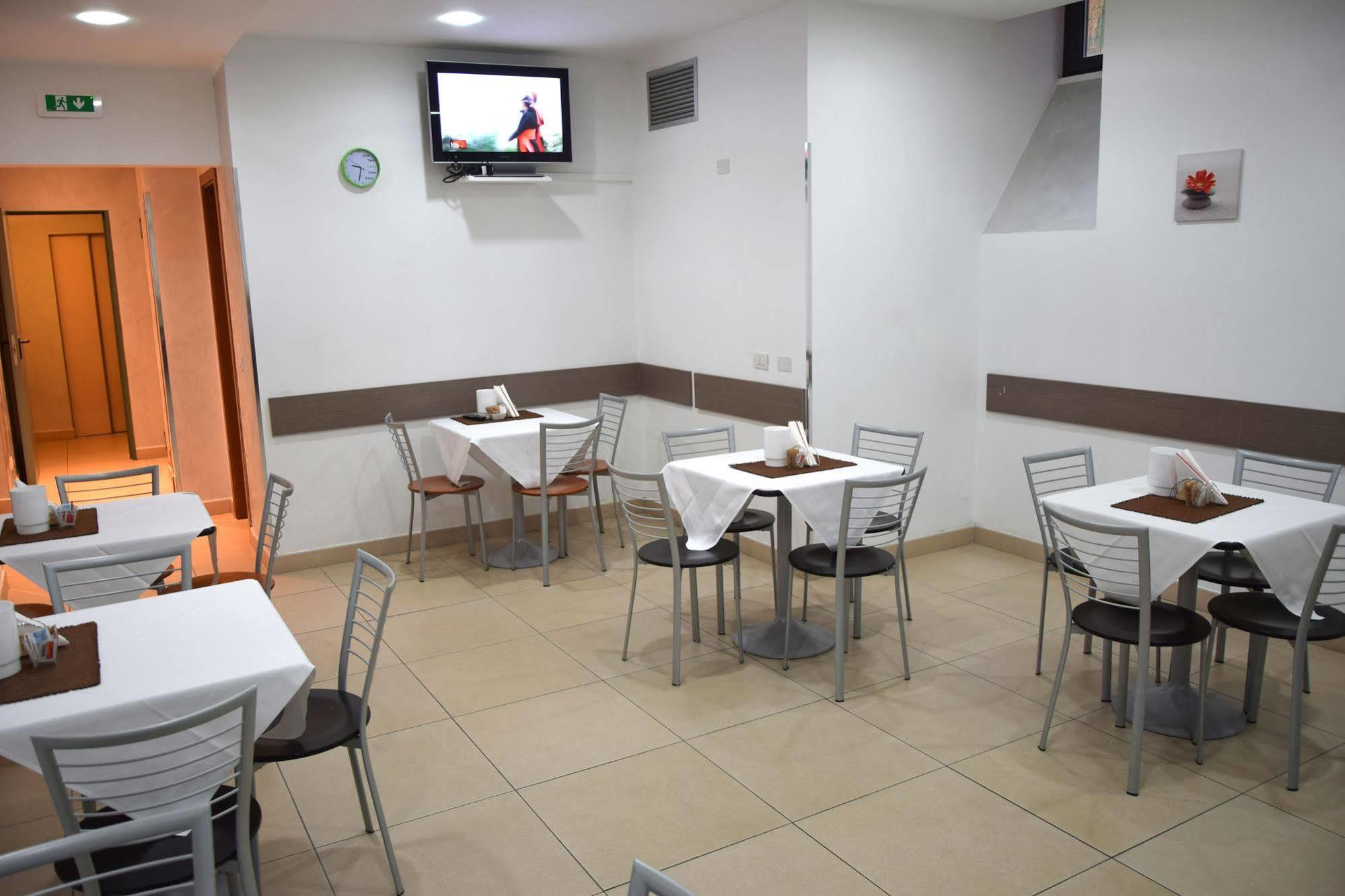 Hotel Losanna Milan Exterior photo