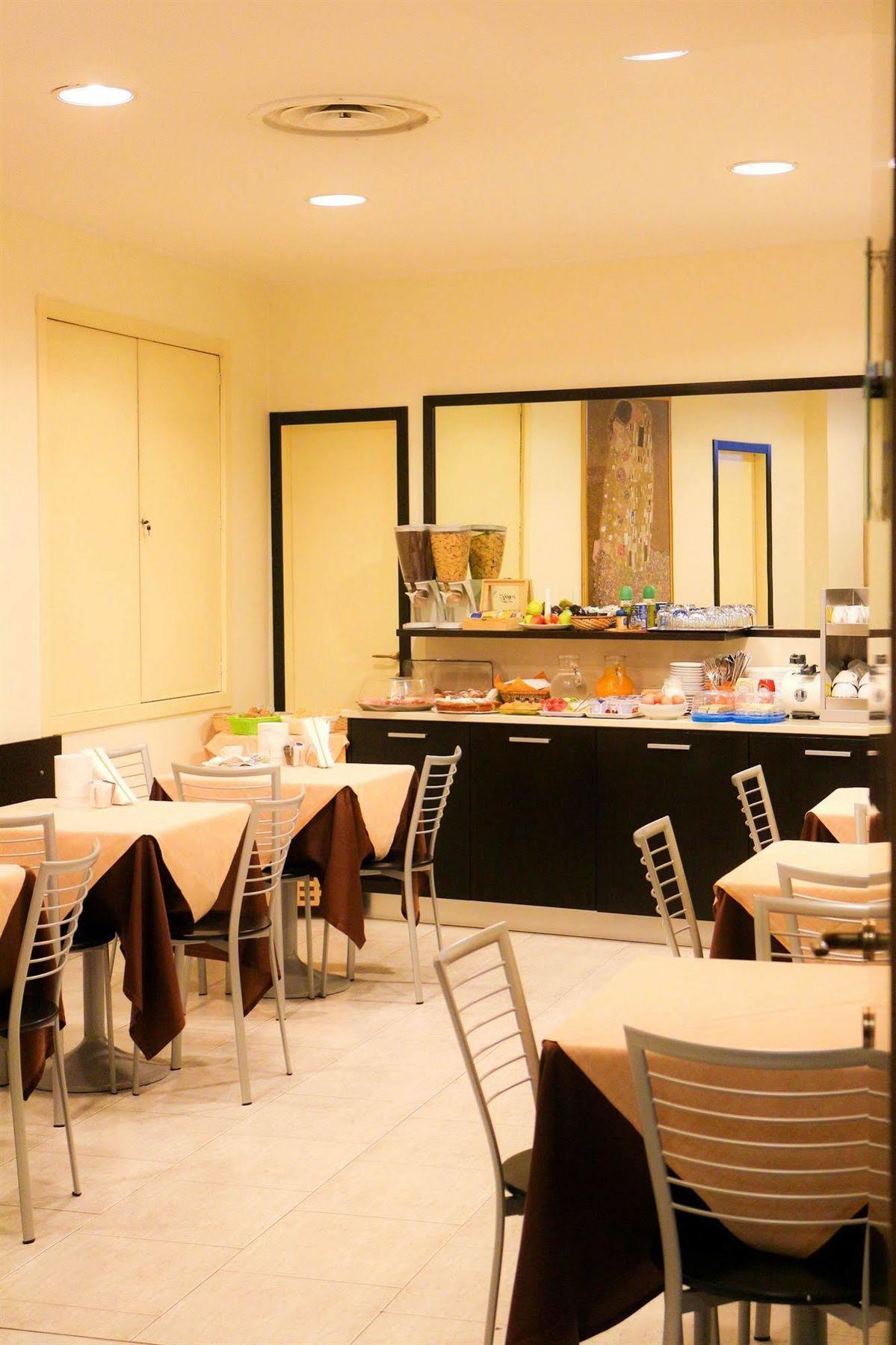 Hotel Losanna Milan Exterior photo